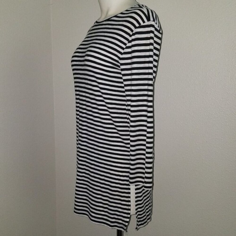 Old Navy Black White Striped Shirt Tunic Size XS Rayon Blend - Picture 3 of 8